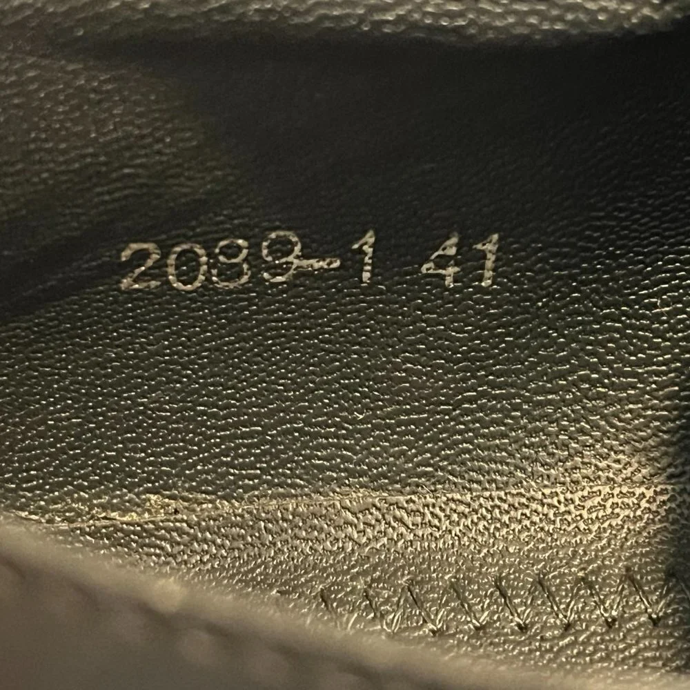 Divis these loafers